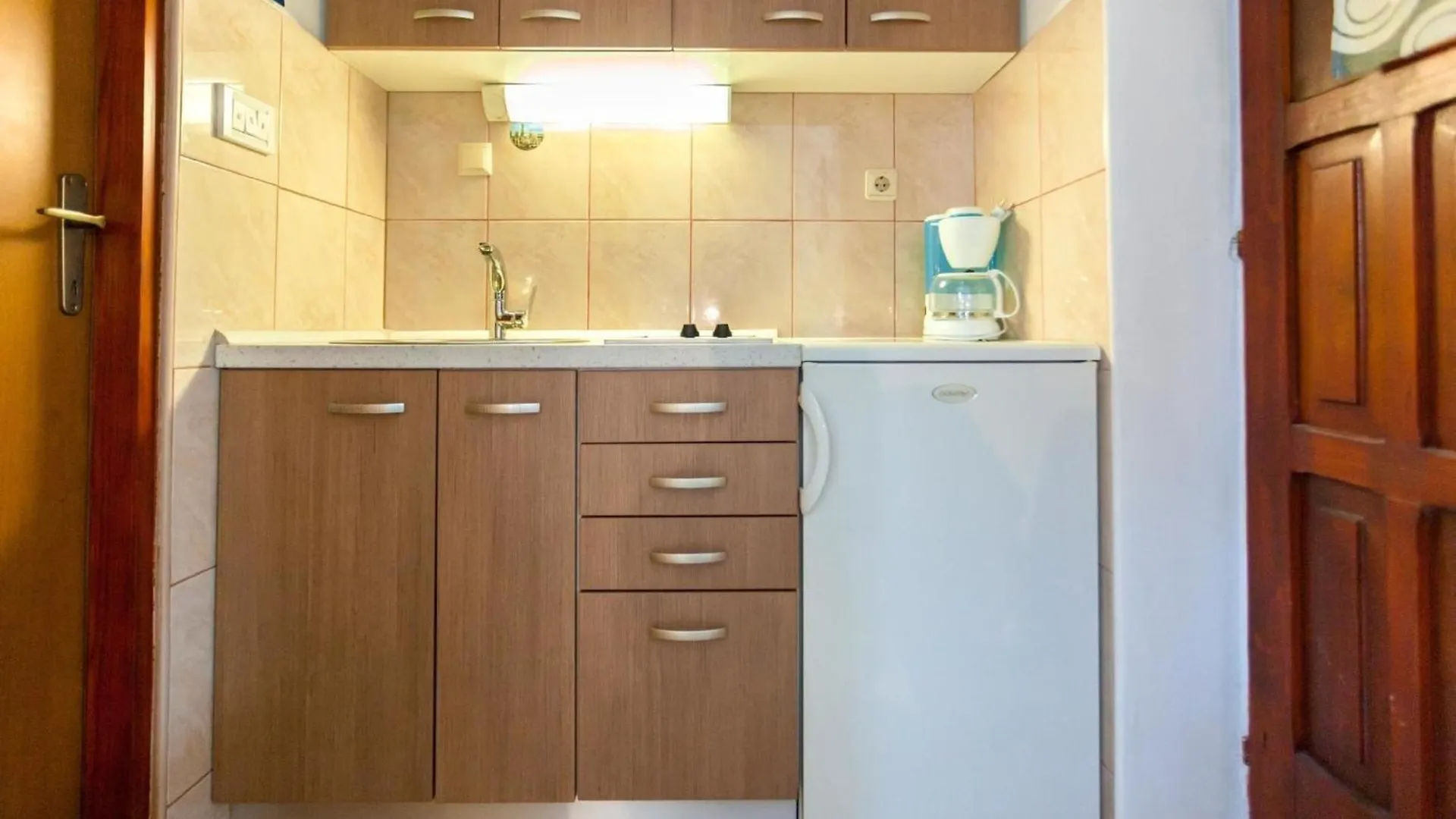 Studio Fuer 2 Personen Ca 25 Qm In Njivice, Kvarner Bucht Krk 0*, Njivice