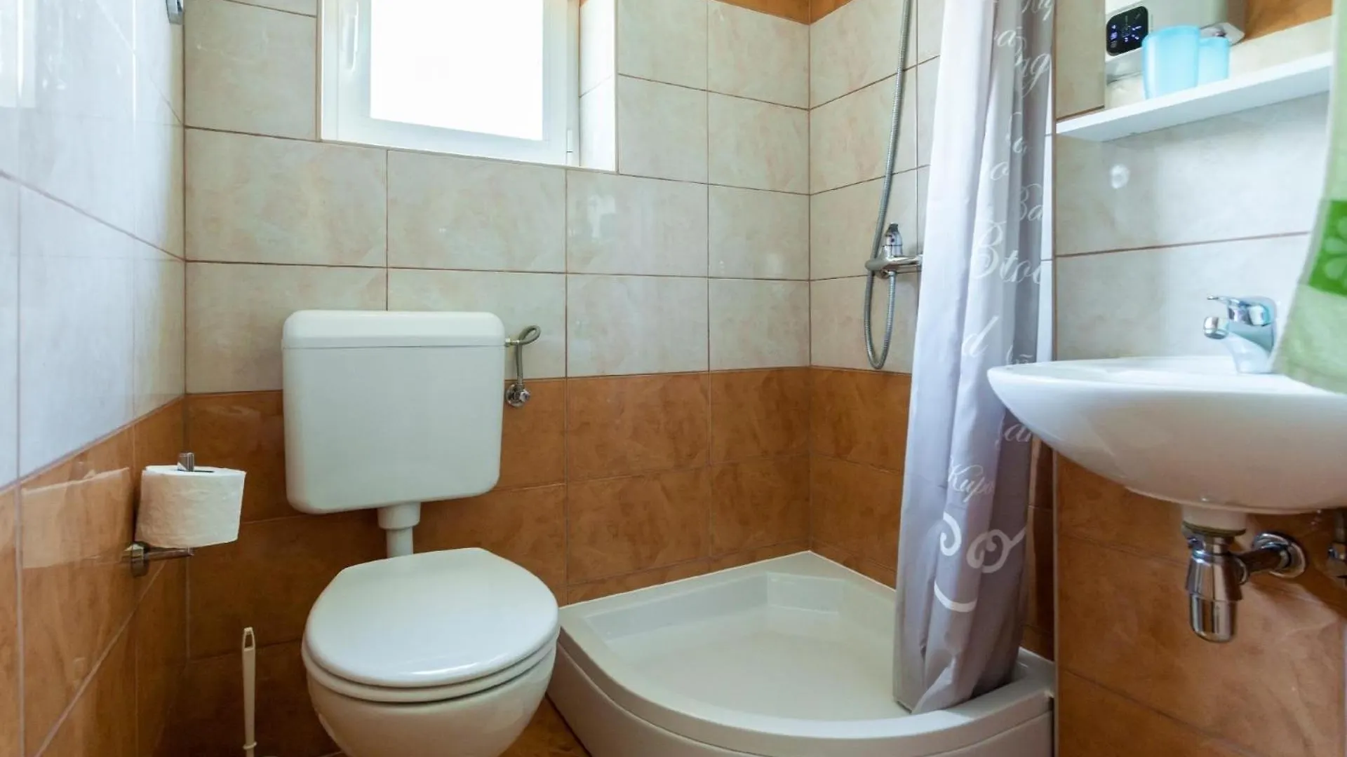 Apartment Studio Fuer 2 Personen Ca 25 Qm In Njivice, Kvarner Bucht Krk