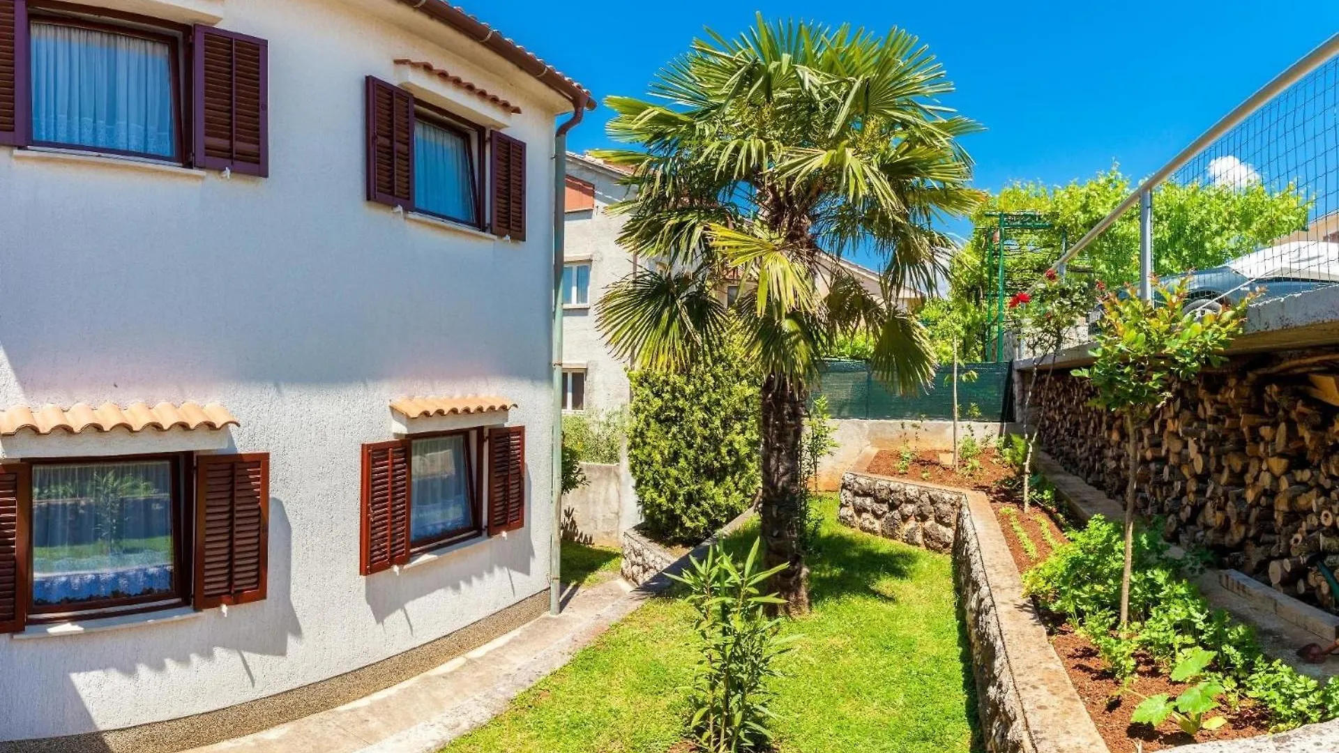 Apartment Studio Fuer 2 Personen Ca 25 Qm In Njivice, Kvarner Bucht Krk