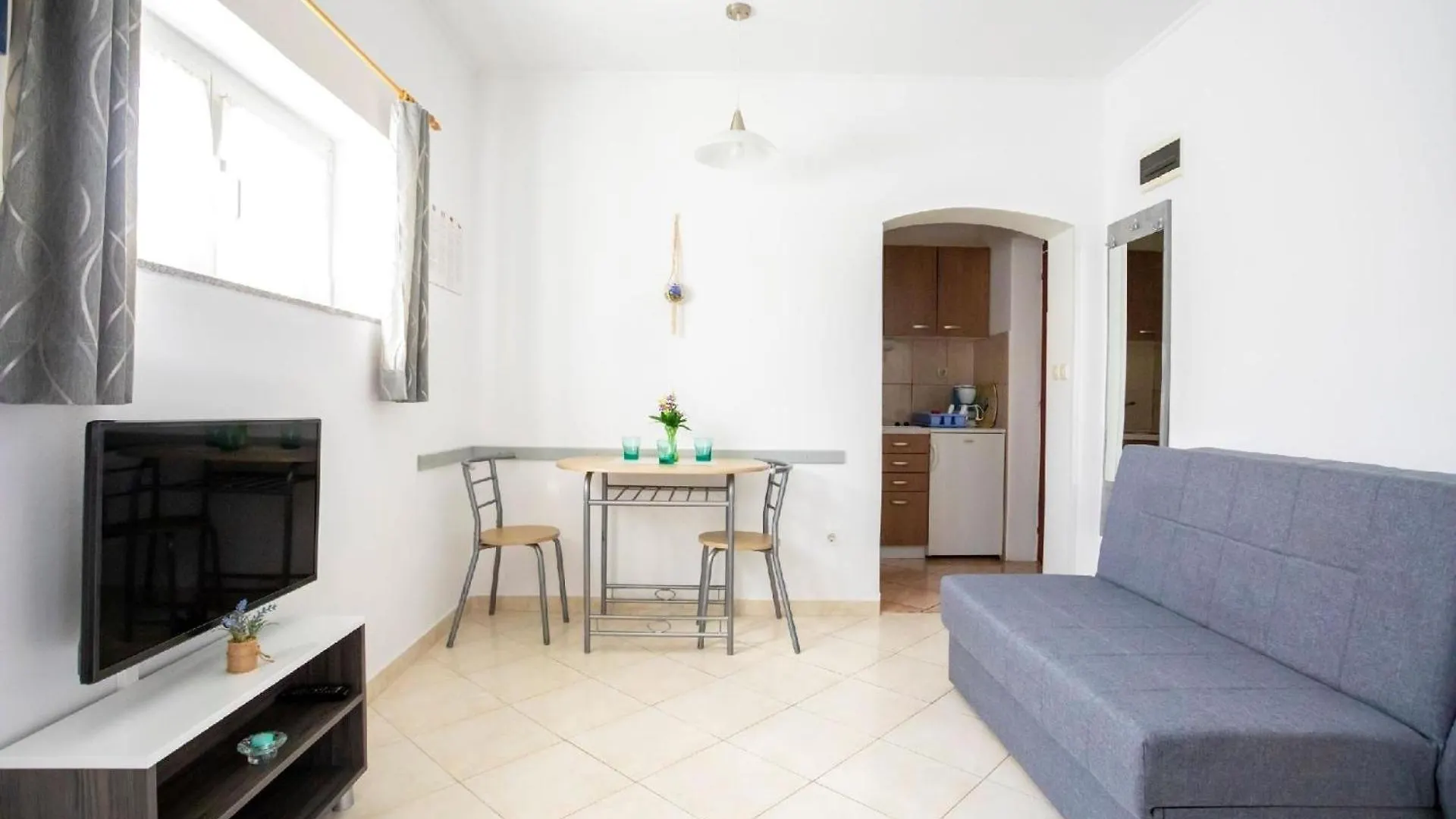 Studio Fuer 2 Personen Ca 25 Qm In Njivice, Kvarner Bucht Krk 0*, Njivice Croatia