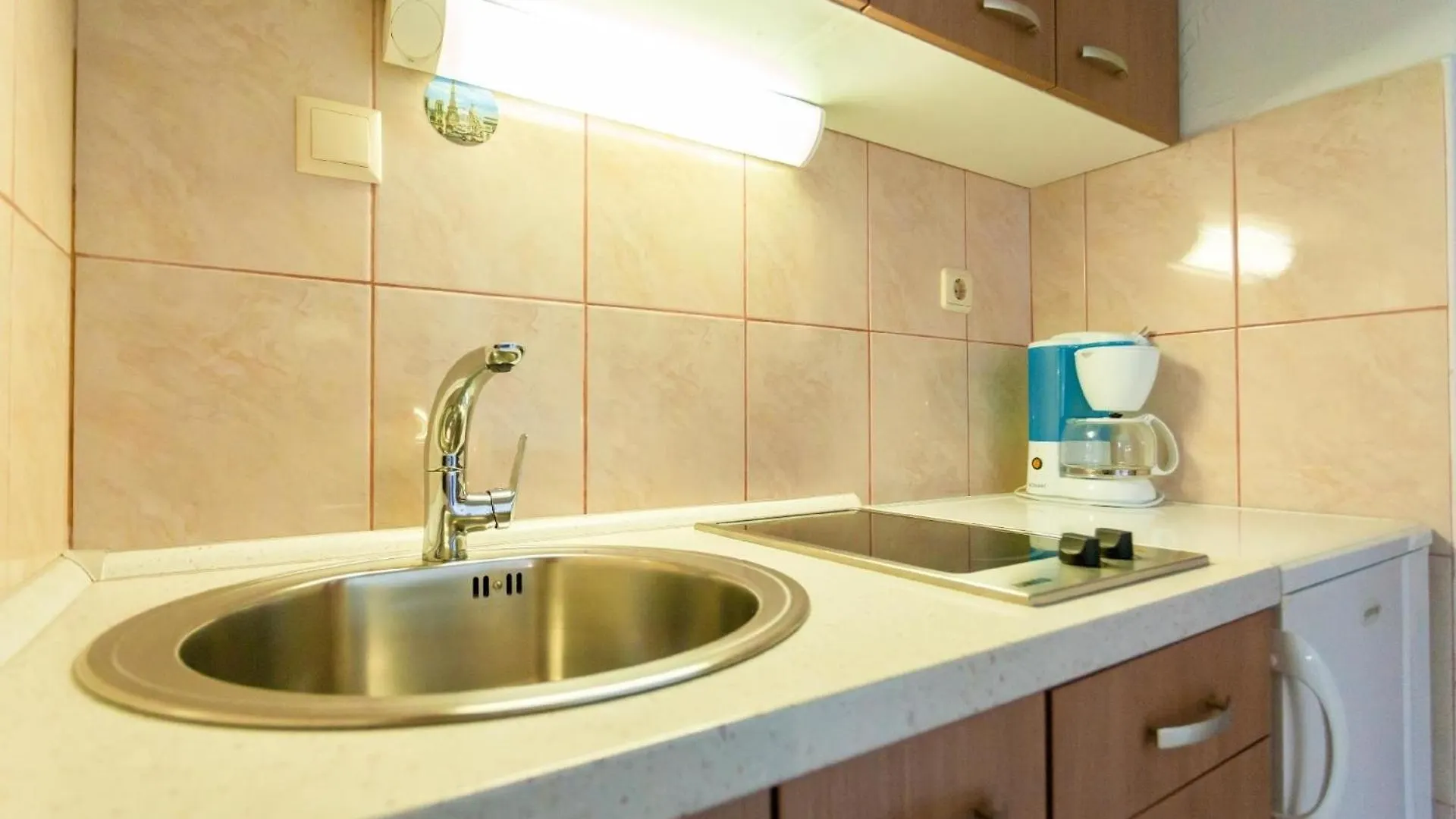 Studio Fuer 2 Personen Ca 25 Qm In Njivice, Kvarner Bucht Krk Apartment Njivice